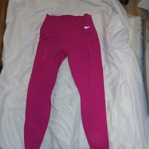 NIKE Universa High Waist Leggings w/ Pockets Womens Pink